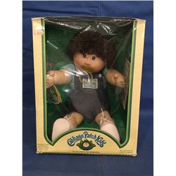 Cabbage Patch Kids Box in Spanish with Doll and certificate. Jesmar with Freckles