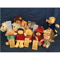 Lot of Cabbage Patch Kids, Koosas, show Pnoes and certificates