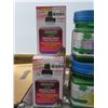 Image 2 : SCHULTZ AFRICAN VIOLET 8-14-9 LIQUID PLANT FOOD 150G