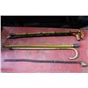 Image 2 : LOT OF WOOD CANES