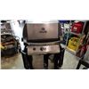 Image 1 : BROIL KING STAINLESS AND BLACK BBQ