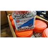 Image 2 : 8 TUBS OF SHEET METAL SCREWS