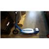 Image 1 : BLUE RAZOR SCOOTER