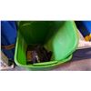 Image 2 : NEW TRUCK BED CARGO NET AND GREEN TOTE WITH LID