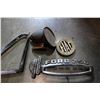 Image 2 : 4 CAR BADGES AND VINTAGE MIRROR