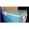 Image 2 : BLUE METAL COLEMAN COOLER