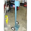 Image 1 : GLASS MARBLE MOVING DOLLY