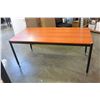 Image 1 : WOOD FINISH 6 FOOT TABLE