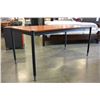Image 2 : WOOD FINISH 6 FOOT TABLE