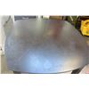 Image 2 : SQUARE MODERN DARK FINISH TABLE