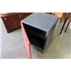 Image 2 : METAL ROLLING CABINET