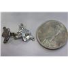 Image 2 : 2 SIGNED FIRST NATIONS EARRINGS AND 1922 AMERICAN SILVER COIN