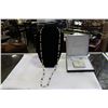 Image 2 : EXTRA LONG BAROQUE PEARL NECKLACE AND SEED PEARL NECKLACE AND BRACELET