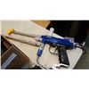 Image 3 : SPYDER EXTRA PAINTBALL GUN W/ CO2 TANK, 2 MASKS, AND HOPPER