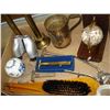 Image 2 : RAZORS METALWARE AND BINOCULARS