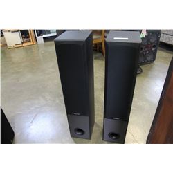 2 PIONEED 160W SPEAKERS STAND UP