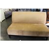 Image 1 : MODERN UPOLSTERED LOVESEAT