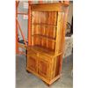 Image 1 : WOOD HUTCH