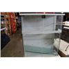 Image 2 : WHITE DISPLAY CASE