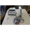Image 1 : WII CONSOLE W/ GAMES