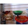 Image 2 : FOUR VINTAGE VARIOUS COLORED GLASS CENTRE BOWLS
