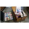 Image 1 : 2 BOXES OF HOCKEY CARDS AND 1980 WHA HOCKEY BINDER