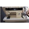 Image 4 : SINGER 1280 SEWING MACHINE