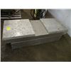 Image 1 : Aluminum tool box