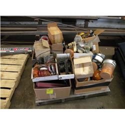 Pallet of shop lights