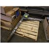 Image 1 : Pick-up box hoist