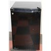 Image 1 : GE MINI BAR FRIDGE