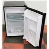 Image 2 : GE MINI BAR FRIDGE