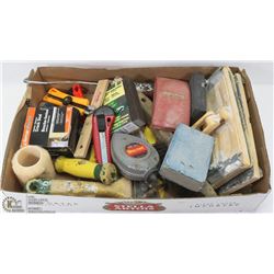 FLAT OF DRYWALL & RENOVATION ITEMS