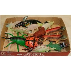 FLAT OF TOY LIZARDS AND MORE