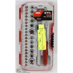 SKIL 37-PC TOOL SET IN CASE - TOOLS