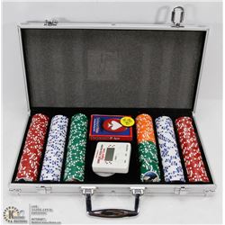 POKER CHIP SET IN METAL CASE.