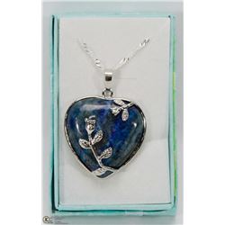 LAPIS LAZULI HEART SHAPED PENDANT WITH CHAIN.
