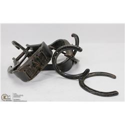 LOT OF 2 STIRRUPS AND 3 HORSE SHOE HANGERS
