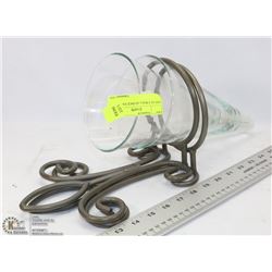 LOT OF 2 WALL SCONCE VASE.