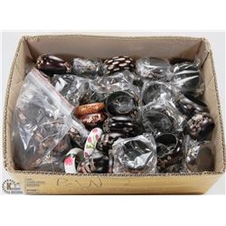 FLAT OF FASHION BRACELETS