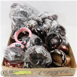 FLAT OF FASHION BRACELETS