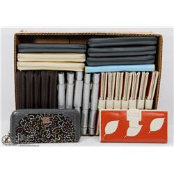 LARGE FLAT OF ASSORTED STYLE WOMENS WALLETS