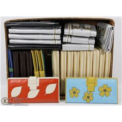 LARGE FLAT OF ASSORTED STYLE WOMENS WALLETS