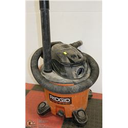 RIDGID 12 GALLON WET/DRY VAC 5.0HP W/ ACCESSORIES