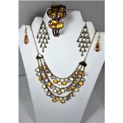 7)  VINTAGE GOLD TONE, CHAMPAGNE & CLEAR