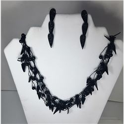 14)  BLACK ROUND & TRIANGULAR SHAPED