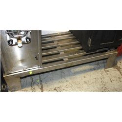 HEAVY METAL COMMERCIAL STAND