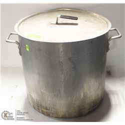 LARGE STOCK POT WITH LID