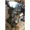Image 3 : 10 QT. GEAR DRIVEN COMMERCIAL MIXER  NEW