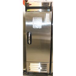 NORLAKE ADVANTAGE S/S UPRIGHT FREEZER